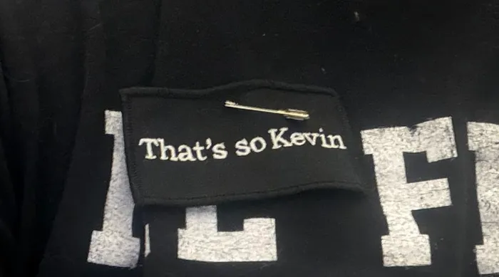 CustomApronsNow.Com - Embroidered Patches
