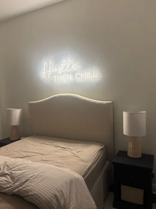 TableCoversNow.Com - Artwork Neon Sign