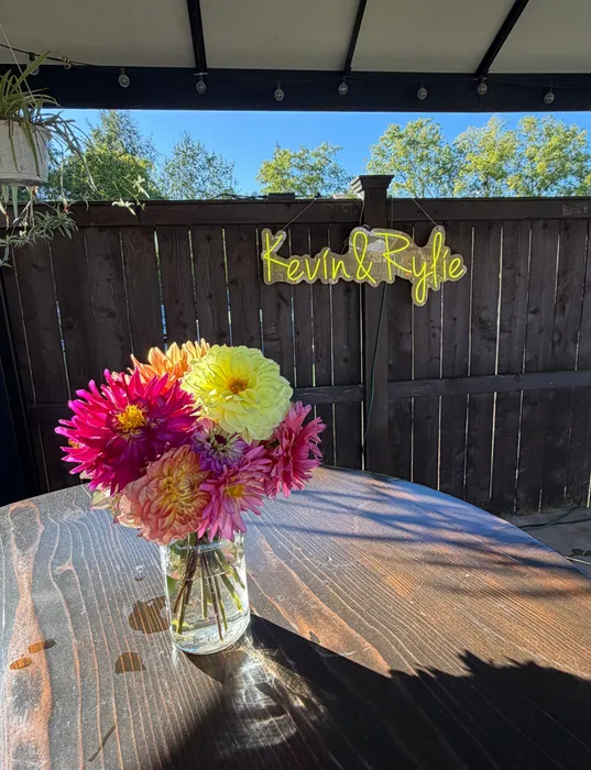 TableCoversNow.Com - Custom Neon Sign