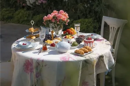 How To Keep Tablecloths From Blowing Away