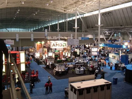 Trade Show Booth Ideas (Interactive Ideas, Unique Displays, And Strategies)