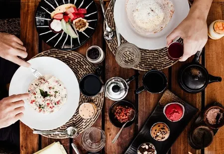 How To Set A Table With A Runner And Placemats: Dining Etiquette & Combination Ideas For Casual Or Formal Occasions