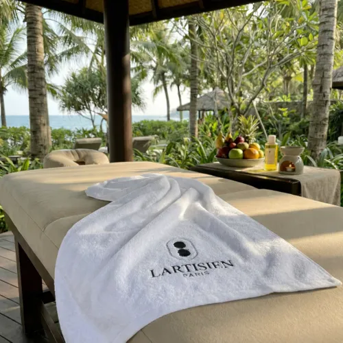 Custom Bathroom Towels - Table Covers Now